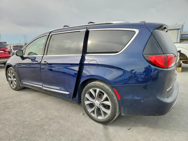2C4RC1GG5JR125364 2018 CHRYSLER PACIFICA - Image 2