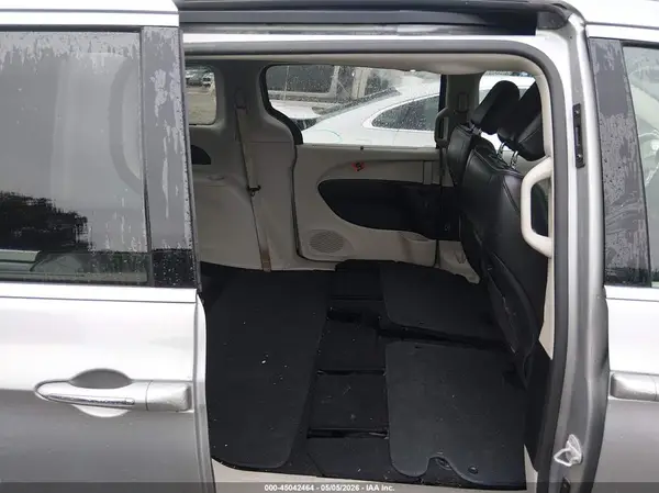 2C4RC1GG5JR141368 2018 CHRYSLER PACIFICA - Image 8