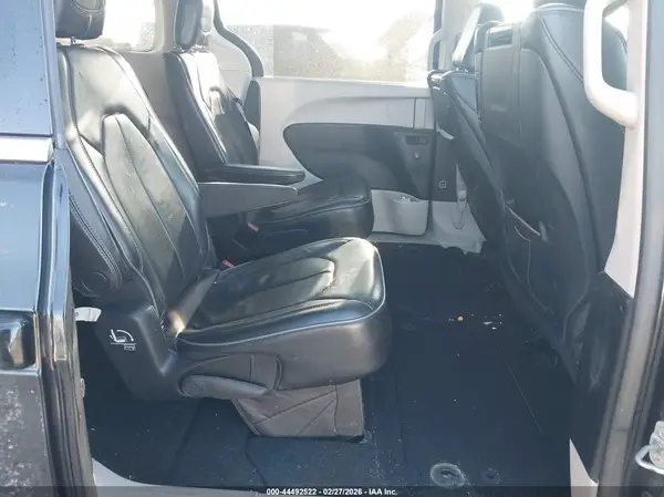 2C4RC1GG5JR233127 2018 CHRYSLER PACIFICA - Image 8