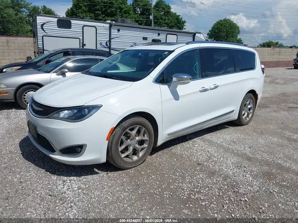2C4RC1GG5JR251532 2018 CHRYSLER PACIFICA - Image 2