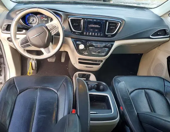 2C4RC1GG5JR314564 2018 CHRYSLER PACIFICA - Image 8