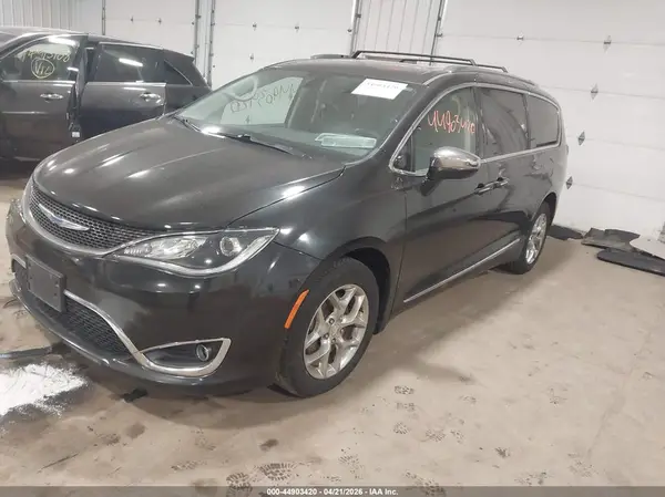2C4RC1GG5JR314600 2018 CHRYSLER PACIFICA - Image 2