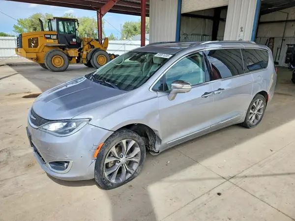 2C4RC1GG5JR314757 2018 CHRYSLER PACIFICA - Image 1