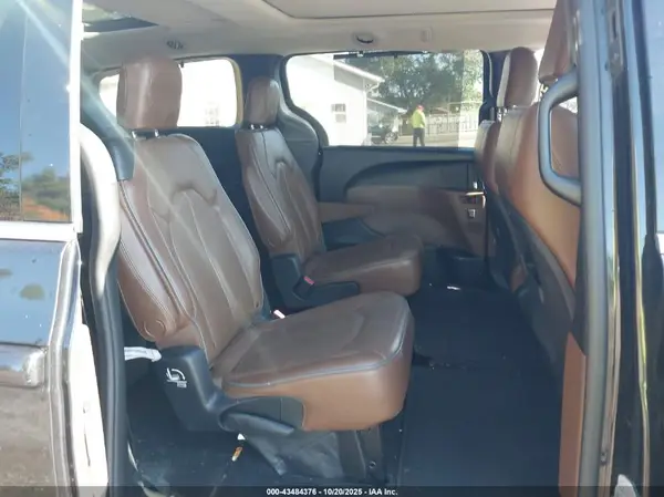 2C4RC1GG5JR321465 2018 CHRYSLER PACIFICA - Image 8
