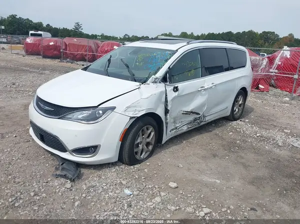 2C4RC1GG5JR338511 2018 CHRYSLER PACIFICA - Image 2