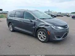 2C4RC1GG5JR358001 2018 CHRYSLER PACIFICA