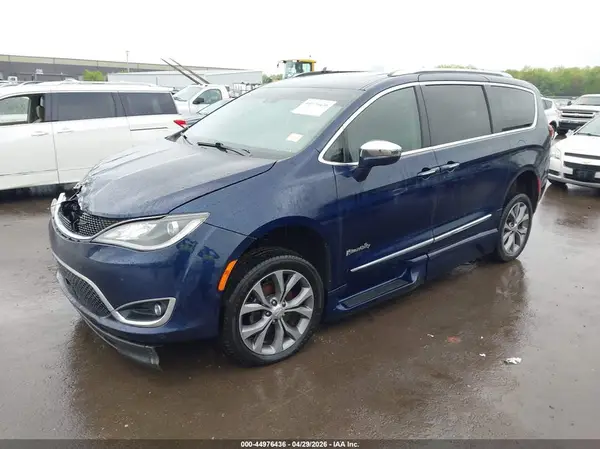 2C4RC1GG5JR365465 2018 CHRYSLER PACIFICA - Image 2