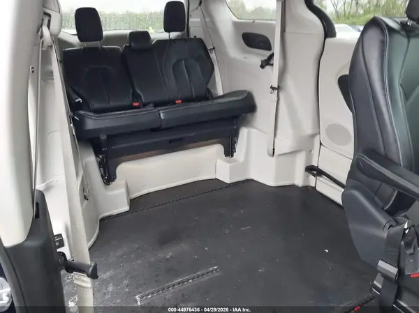 2C4RC1GG5JR365465 2018 CHRYSLER PACIFICA - Image 8