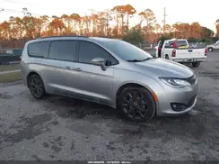 2C4RC1GG5KR528682 2019 CHRYSLER PACIFICA
