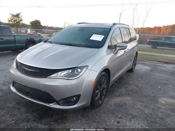 2C4RC1GG5KR528682 2019 CHRYSLER PACIFICA - Image 2
