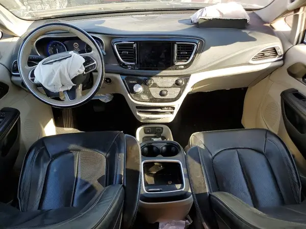 2C4RC1GG5KR588154 2019 CHRYSLER PACIFICA - Image 8