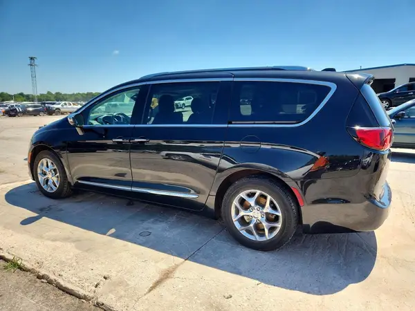 2C4RC1GG5KR628345 2019 CHRYSLER PACIFICA - Image 2