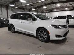 2C4RC1GG5KR669171 2019 CHRYSLER PACIFICA