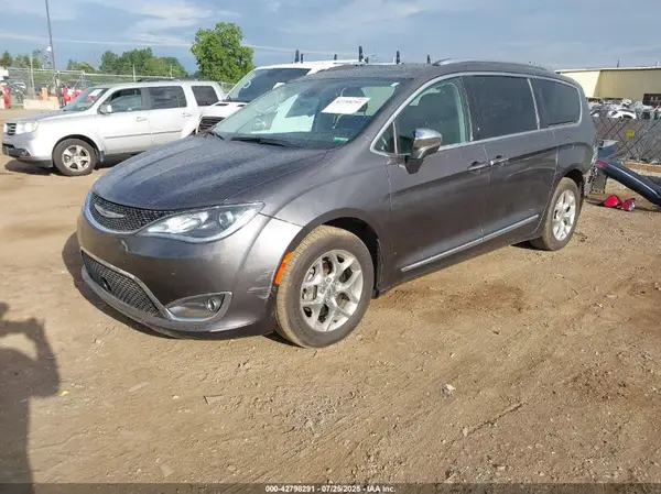 2C4RC1GG5KR715517 2019 CHRYSLER PACIFICA - Image 2