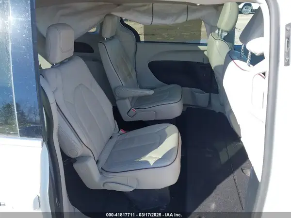 2C4RC1GG5KR730969 2019 CHRYSLER PACIFICA - Image 8