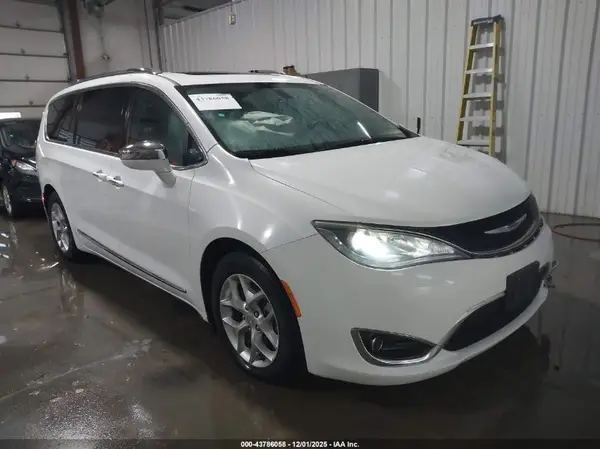 2C4RC1GG5KR731698 2019 CHRYSLER PACIFICA - Image 1