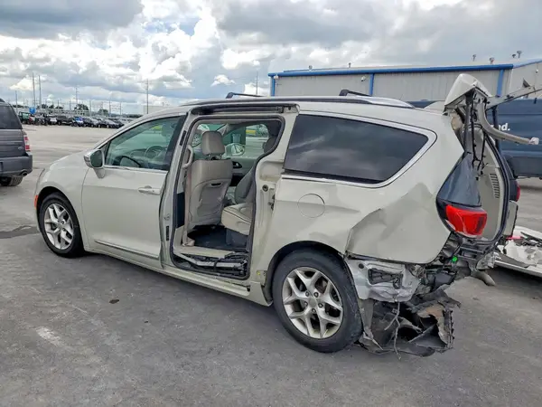 2C4RC1GG5LR127764 2020 CHRYSLER PACIFICA - Image 2