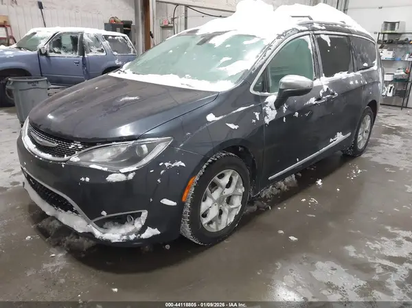2C4RC1GG5LR184336 2020 CHRYSLER PACIFICA - Image 2