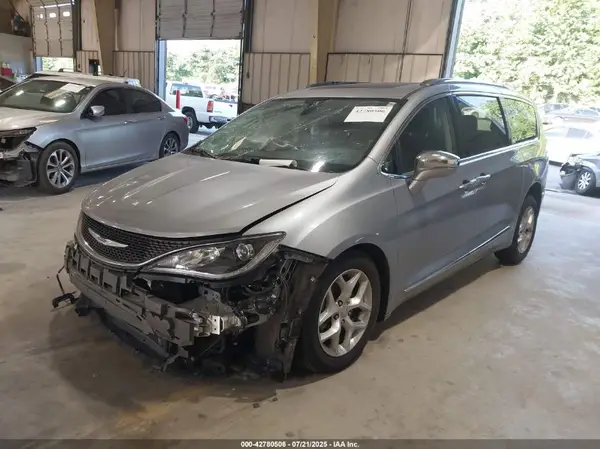 2C4RC1GG5LR237701 2020 CHRYSLER PACIFICA - Image 2