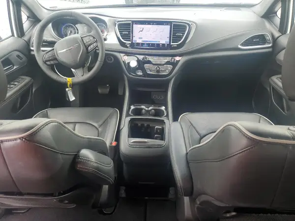 2C4RC1GG5SR513132 2025 CHRYSLER PACIFICA - Image 8