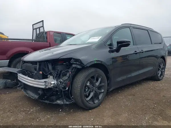 2C4RC1GG5TR161722 2026 CHRYSLER PACIFICA - Image 2