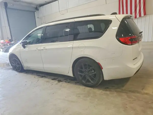 2C4RC1GG5TR170002 2026 CHRYSLER PACIFICA - Image 2