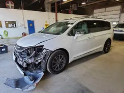 2C4RC1GG6HR506859 2017 CHRYSLER PACIFICA