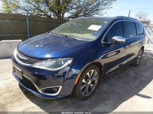 2C4RC1GG6HR512662 2017 CHRYSLER PACIFICA - Image 2