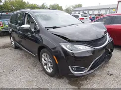 2C4RC1GG6HR525525 2017 CHRYSLER PACIFICA