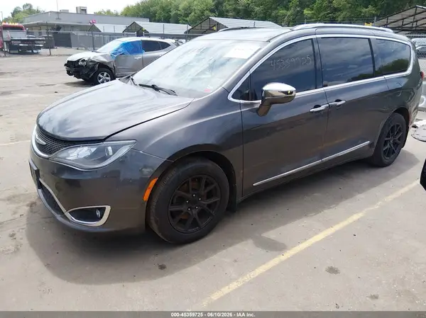 2C4RC1GG6HR545323 2017 CHRYSLER PACIFICA - Image 2