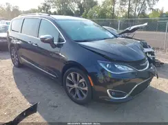2C4RC1GG6HR570318 2017 CHRYSLER PACIFICA