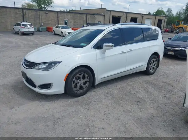 2C4RC1GG6HR584302 2017 CHRYSLER PACIFICA - Image 2