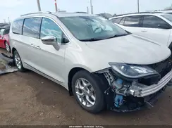 2C4RC1GG6HR592464 2017 CHRYSLER PACIFICA