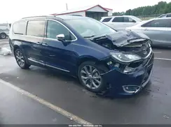 2C4RC1GG6HR599723 2017 CHRYSLER PACIFICA