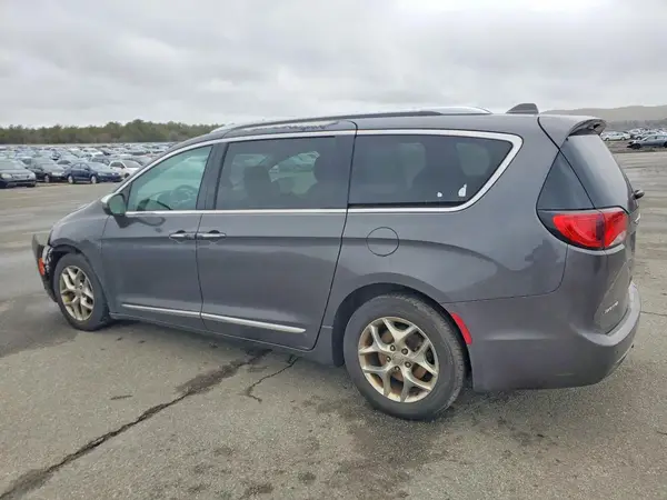 2C4RC1GG6HR614530 2017 CHRYSLER PACIFICA - Image 2
