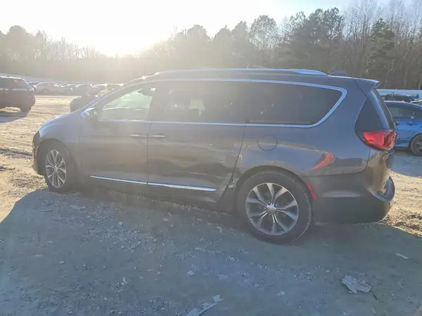 2C4RC1GG6HR659077 2017 CHRYSLER PACIFICA - Image 2