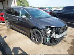2C4RC1GG6HR661069 2017 CHRYSLER PACIFICA
