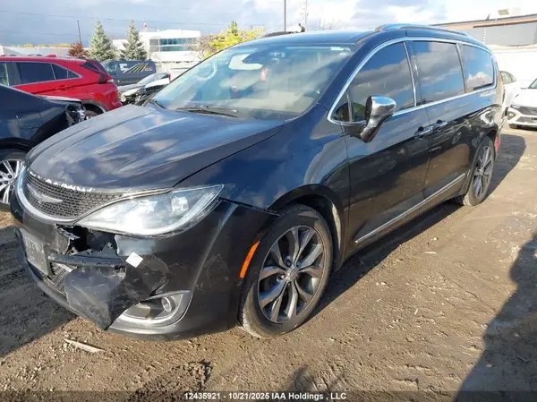 2C4RC1GG6HR712389 2017 CHRYSLER PACIFICA - Image 2