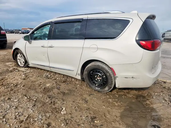 2C4RC1GG6HR730214 2017 CHRYSLER PACIFICA - Image 2