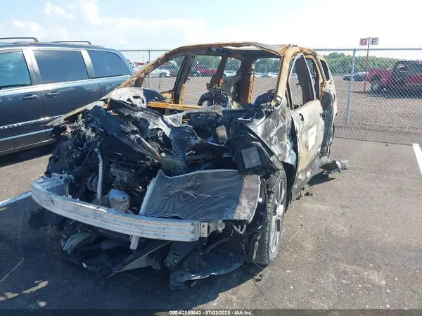2C4RC1GG6HR744338 2017 CHRYSLER PACIFICA - Image 2