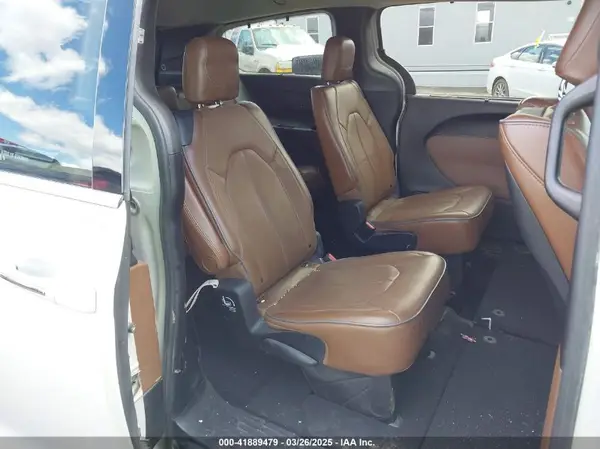 2C4RC1GG6HR768882 2017 CHRYSLER PACIFICA - Image 8
