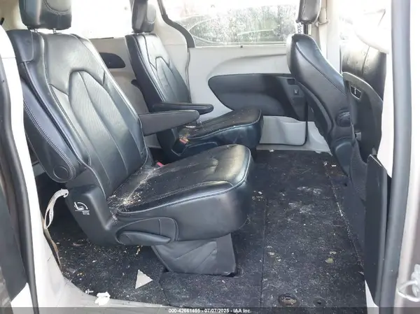 2C4RC1GG6HR785858 2017 CHRYSLER PACIFICA - Image 8