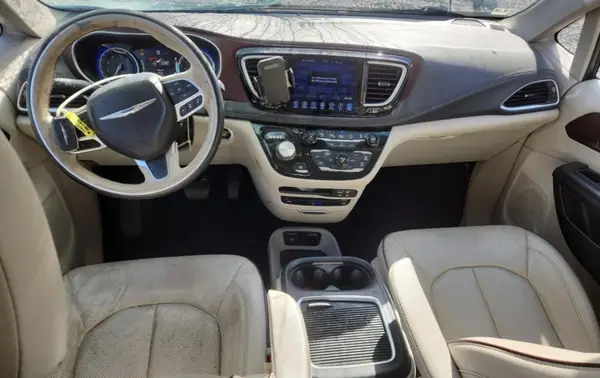 2C4RC1GG6HR812735 2017 CHRYSLER PACIFICA - Image 8