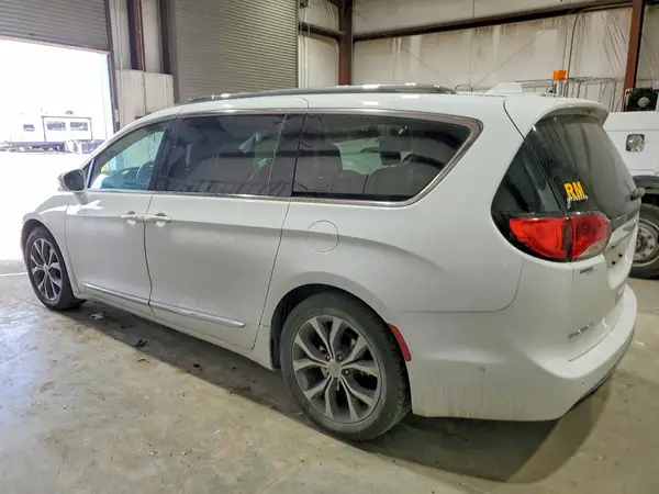 2C4RC1GG6JR107424 2018 CHRYSLER PACIFICA - Image 2