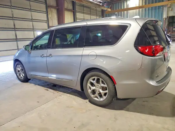 2C4RC1GG6JR130878 2018 CHRYSLER PACIFICA - Image 2