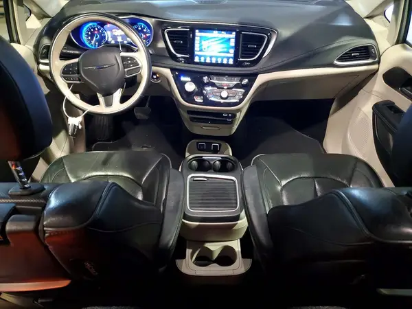 2C4RC1GG6JR130878 2018 CHRYSLER PACIFICA - Image 8