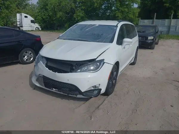 2C4RC1GG6JR167302 2018 CHRYSLER PACIFICA - Image 2