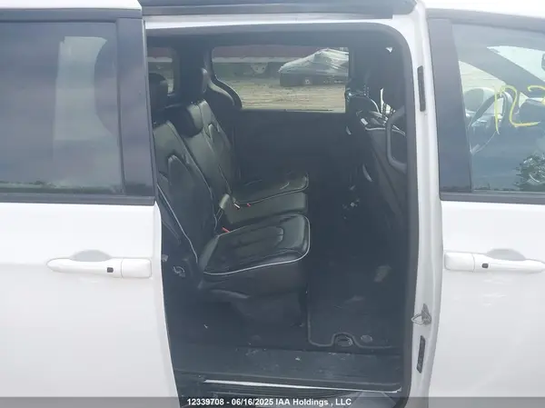 2C4RC1GG6JR167302 2018 CHRYSLER PACIFICA - Image 8