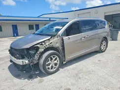 2C4RC1GG6JR175027 2018 CHRYSLER PACIFICA