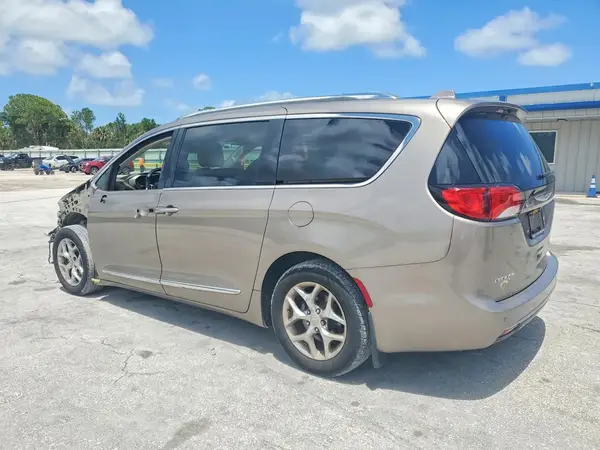 2C4RC1GG6JR175027 2018 CHRYSLER PACIFICA - Image 2